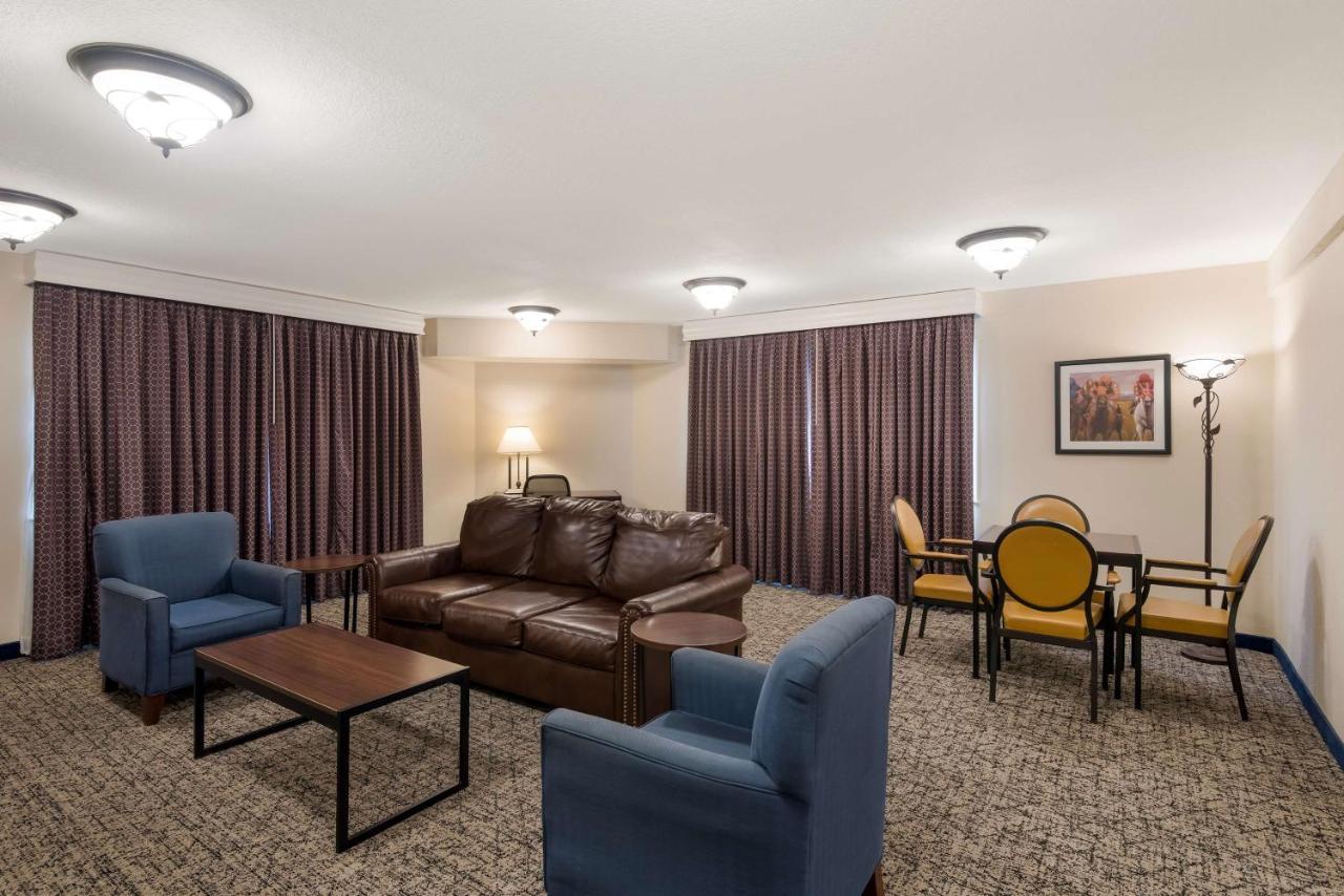 Best Western Winners Circle Hot Springs Dış mekan fotoğraf