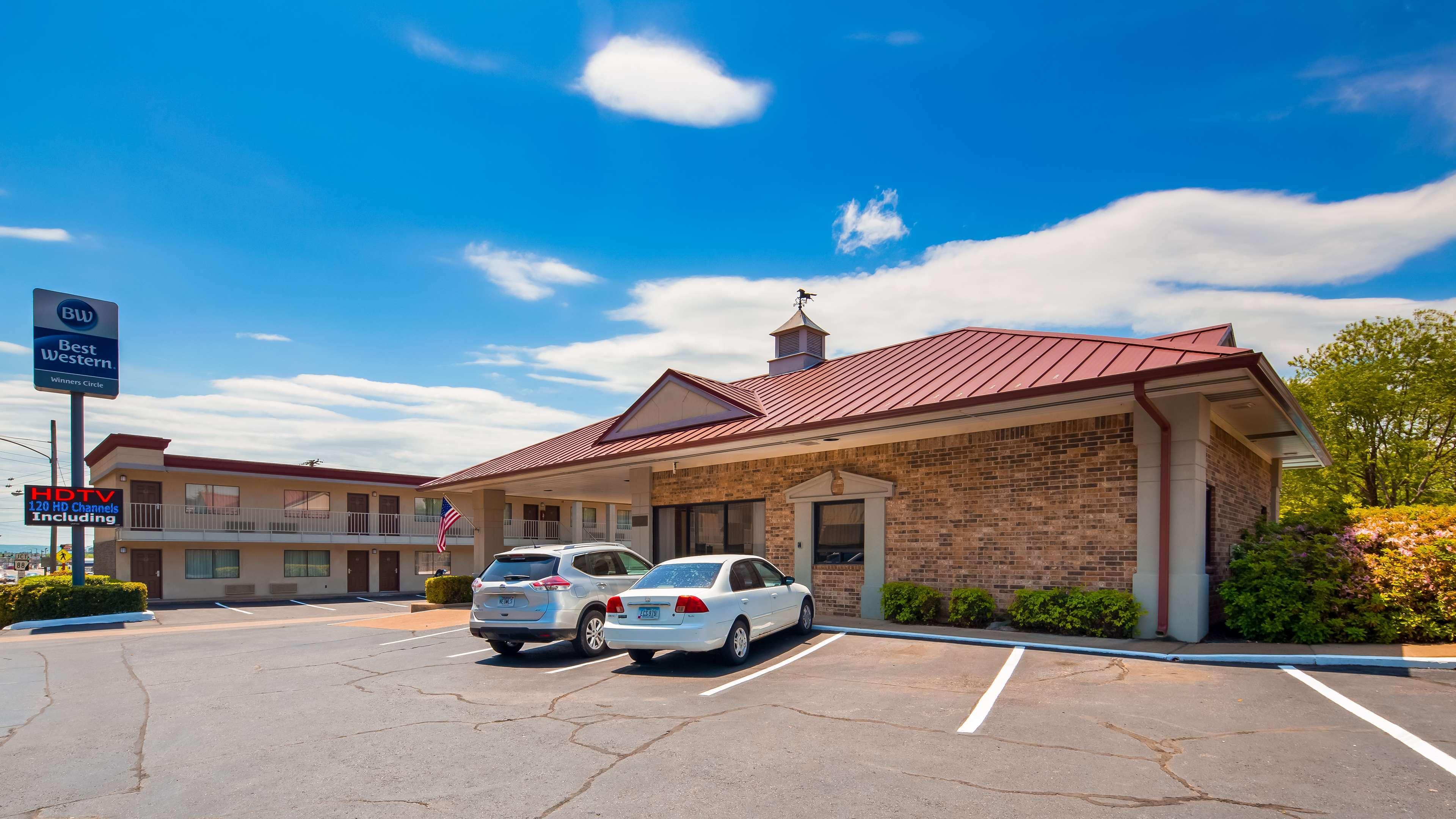 Best Western Winners Circle Hot Springs Dış mekan fotoğraf