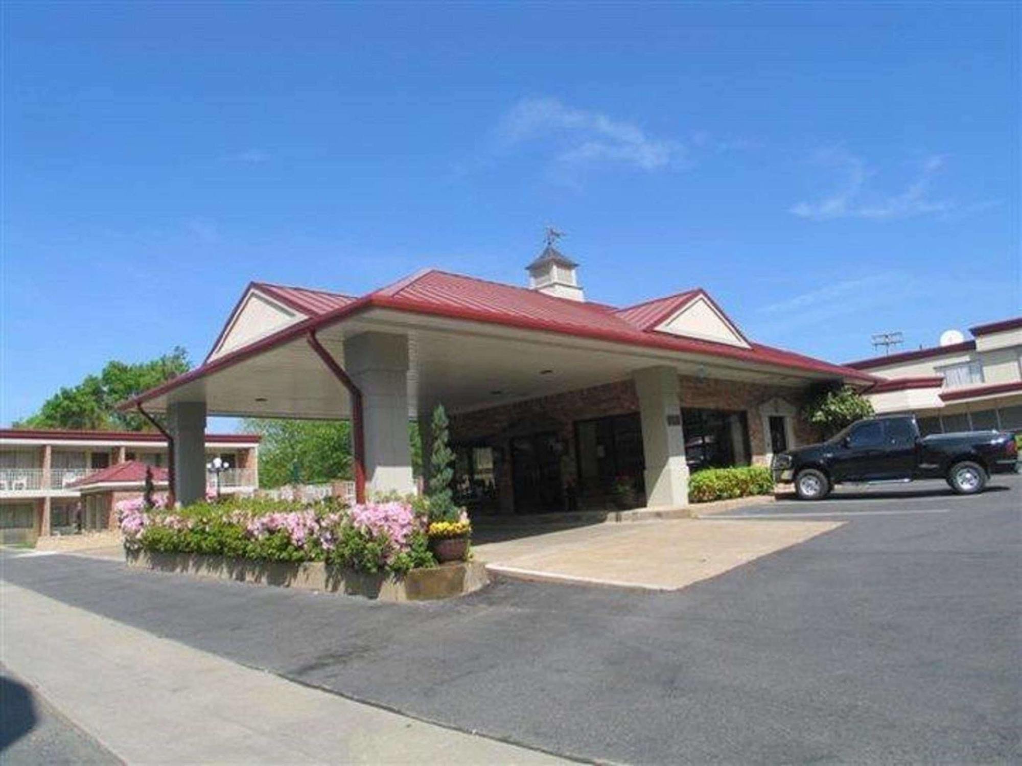 Best Western Winners Circle Hot Springs Dış mekan fotoğraf