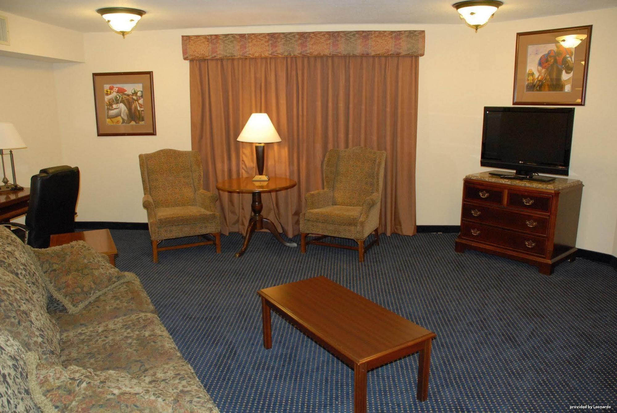 Best Western Winners Circle Hot Springs Dış mekan fotoğraf